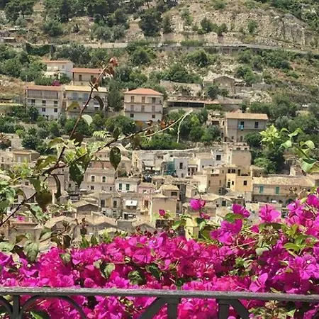 Πανσιόν La Casa Delle Palme