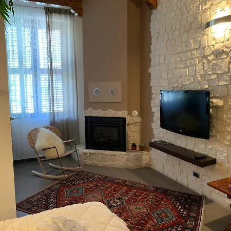 La Casa Delle Palme * Μόντικα